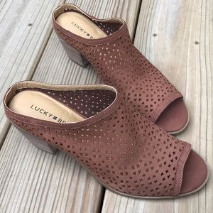NWT Lucky Brand Mule 7.5